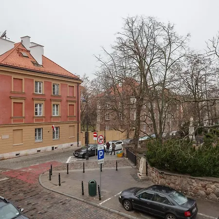Apartment New Town By Renters Warsaw